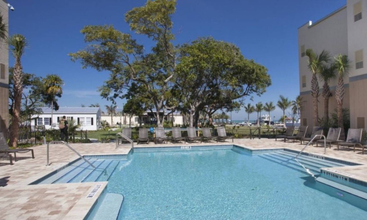 Marathon House | Adventure Awaits! Three Comfy Units Near Beaches, Pool and Adventure