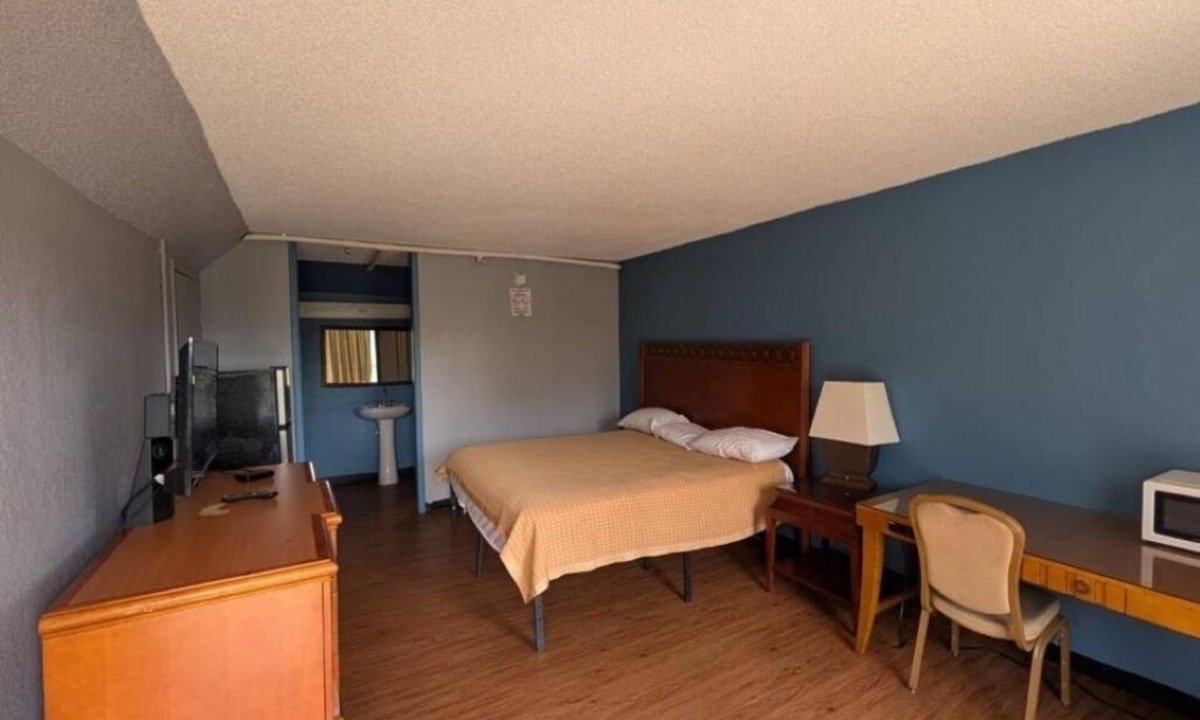 Cartersville Hotel | Affordable Getaway w/Amenities Close to the Action