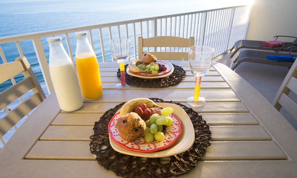 Gulf Shores Condo | Amazing condo with DIRECT View! Great rates! Check us out!
