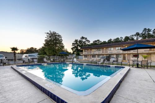 Rodeway Inn City | Lake City