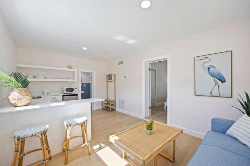 Parsuns To Cocoa Beach Apartment | Anchor House