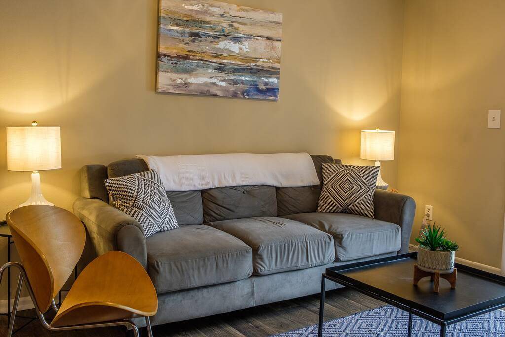 Arlington Apartment | Apartment ∙ 2 bedrooms ∙ 4 guests