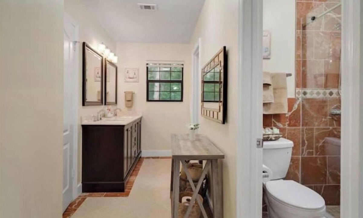 Tallahassee House | Aqua Vista Getaway