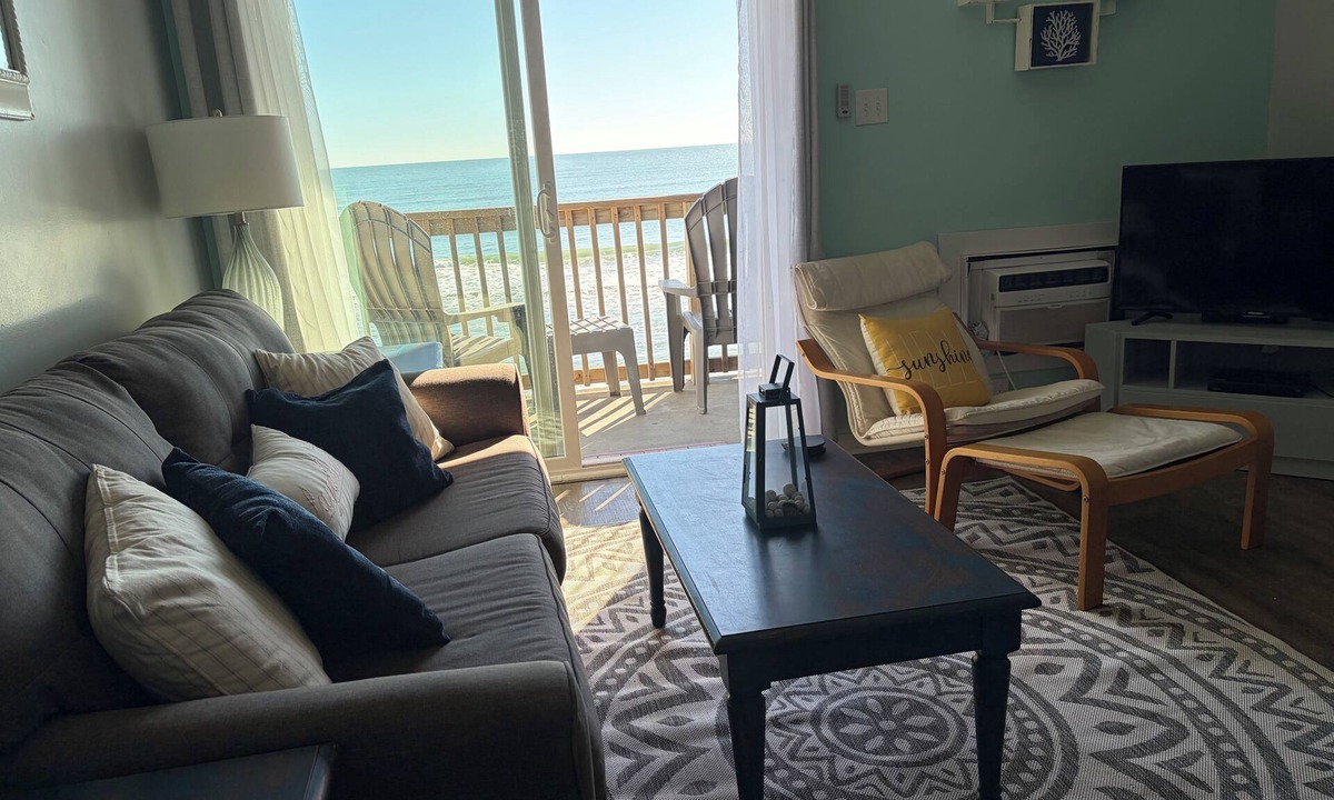 Sneads Ferry Condo | August Available Directly On The Ocean or Stay Longer. Nightly,Weekly & Monthly.