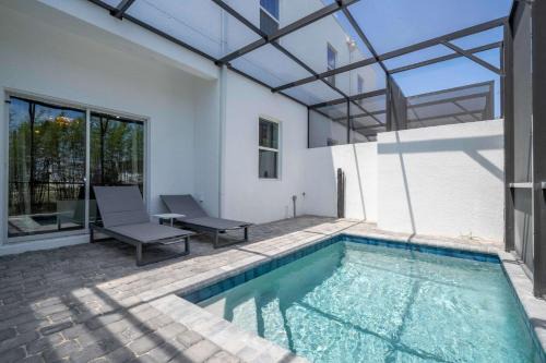 Loughman House | Azur Resort - Luxury 5 Bed Villa - Private Pool