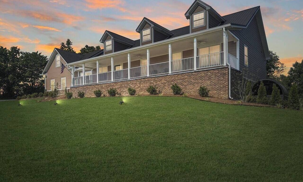 Willisburg House | Backroads and Barrels Bourbon Trail Retreat