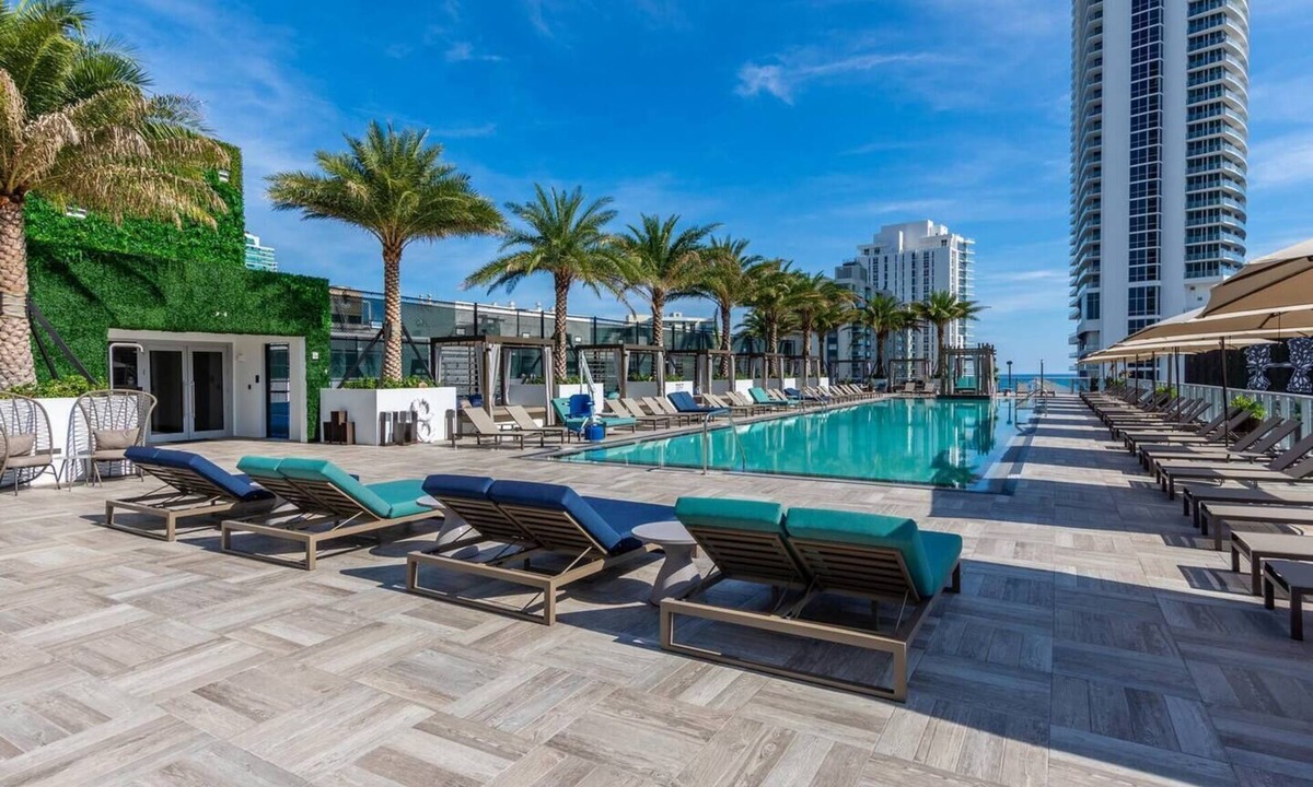Seybold Apartment | Bay views, luxury finishes, and coastal chic in this 1-bedroom heaven