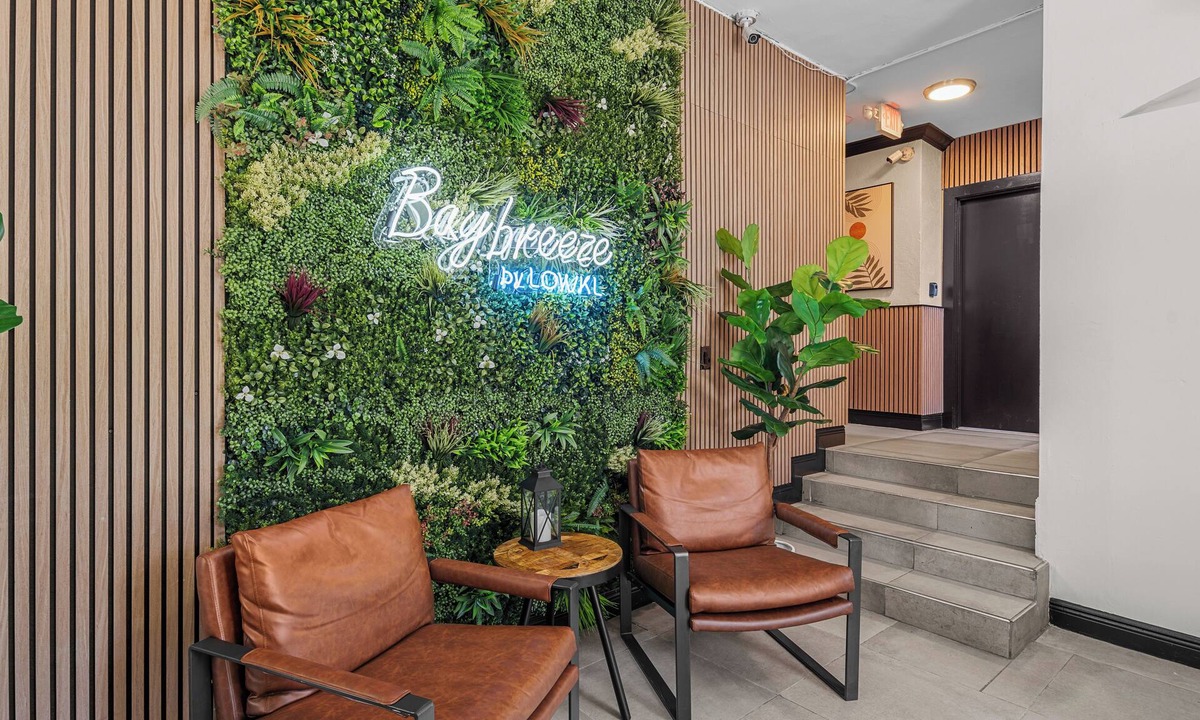 West Avenue Apartment | Baybreeze Apartments by Lowkl