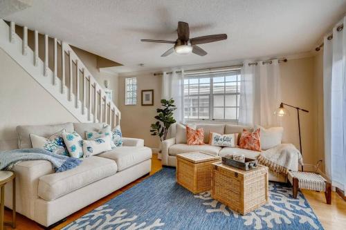 Lauderdale-by-the-Sea Apartment | Beach 2 level spacious condo