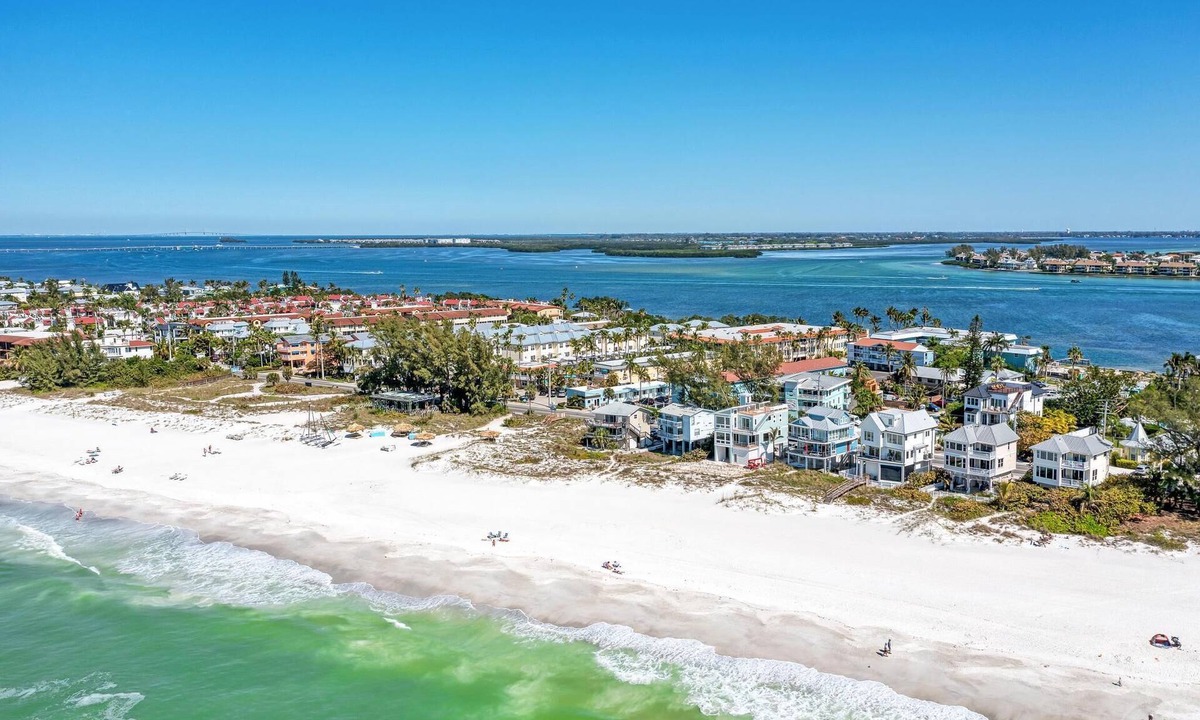 Anna Maria Island Beach | Bradenton Beach