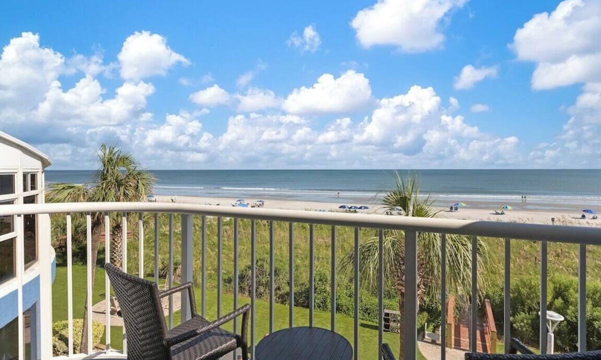 Windy Hill Resort | Beach Side Resort perfect location with indoor/outdoor Pools