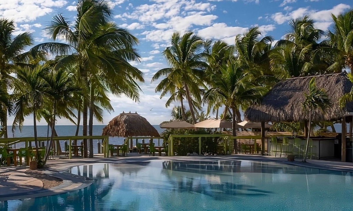 Islamorada Villa | Beachside Bliss in Islamorada! Swimming Pool, Full Kitchen, Pets Allowed!