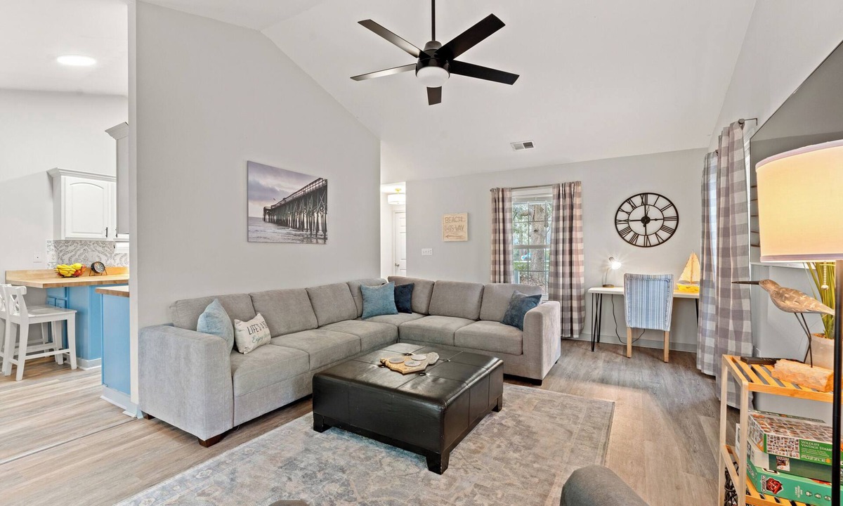 Pawleys Island House | Beachside Bungalow Retreat – Steps to Pawleys Island Inlet! 2Bed/2Bath Duplex