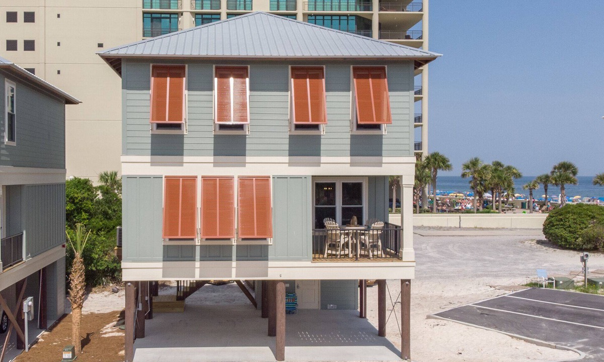 Orange Beach House | Beachside Cottage 2BR-3BA. Now booking for Summer!