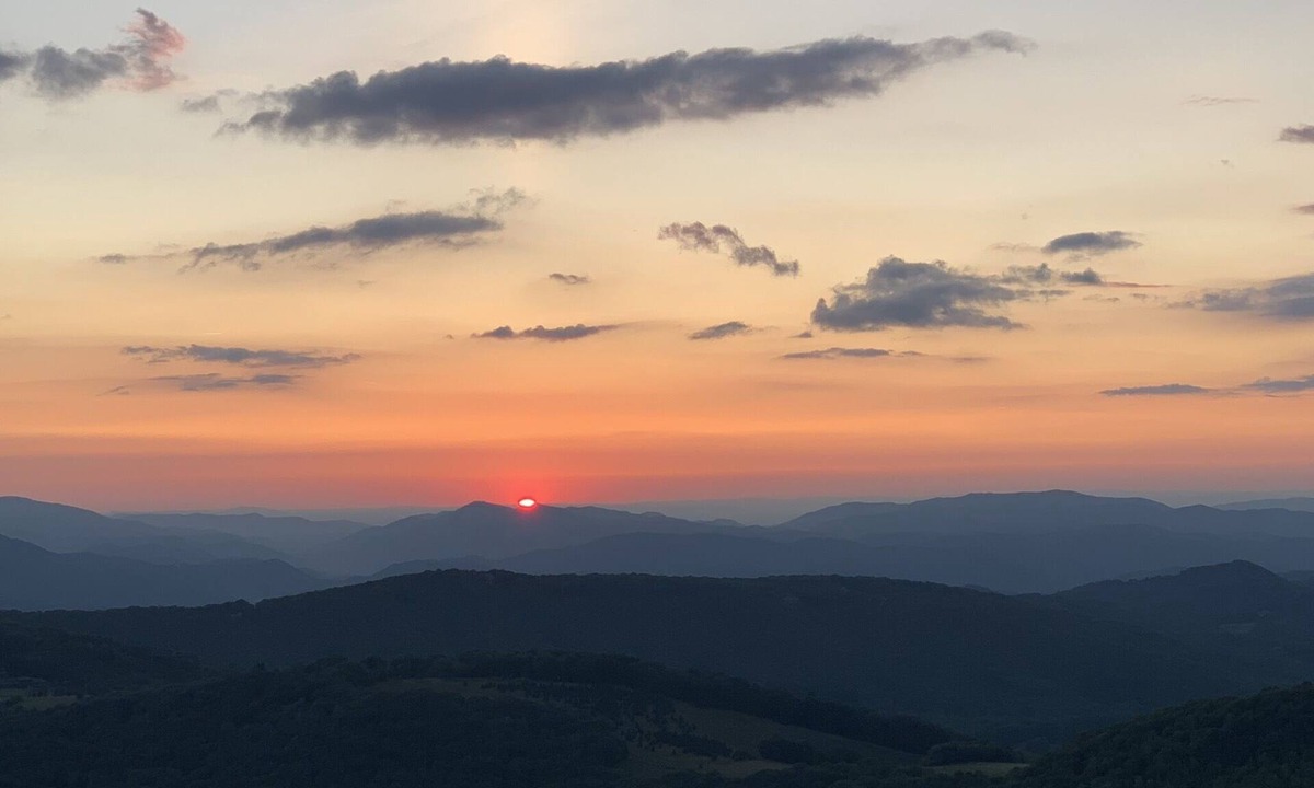 Sugar Mountain House | BEAR PAUSE amazing mountain views atop Sugar Mountain mins from Banner Elk