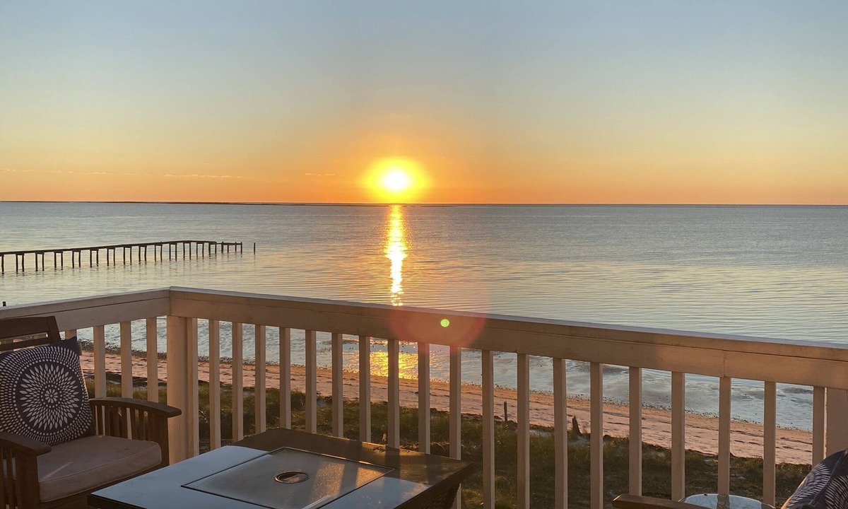 Carrabelle House | Beautiful "Bella" Beach House in Carrabelle