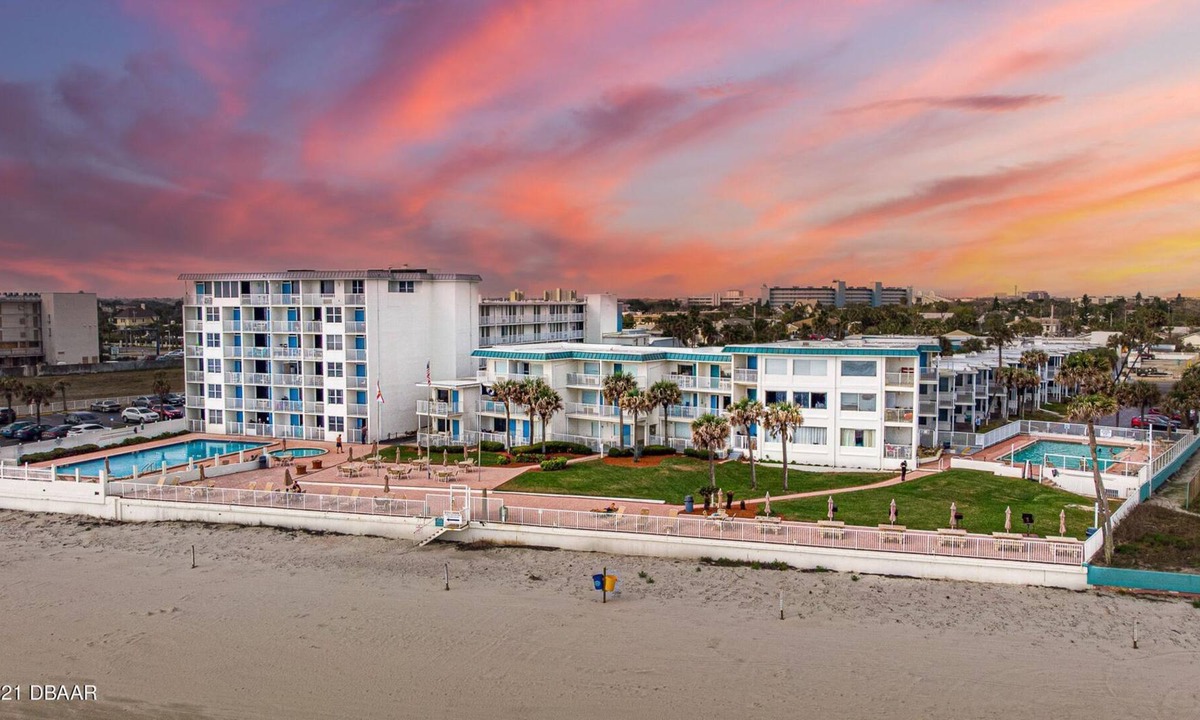 Bostwick Park Condo | Beautiful condo at The Ocean Jewels Hotel