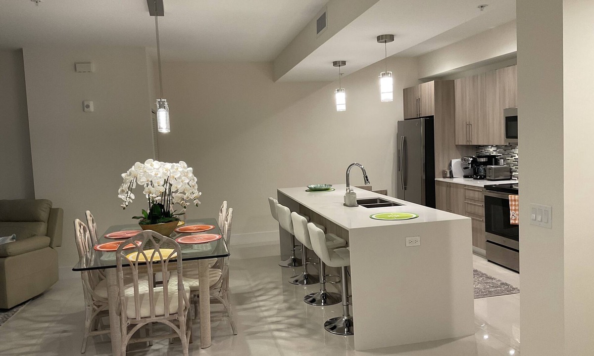 Majestic Palms Condo | Beautiful new fully furnished condo just minutes from Sanibel/Captiva beaches!
