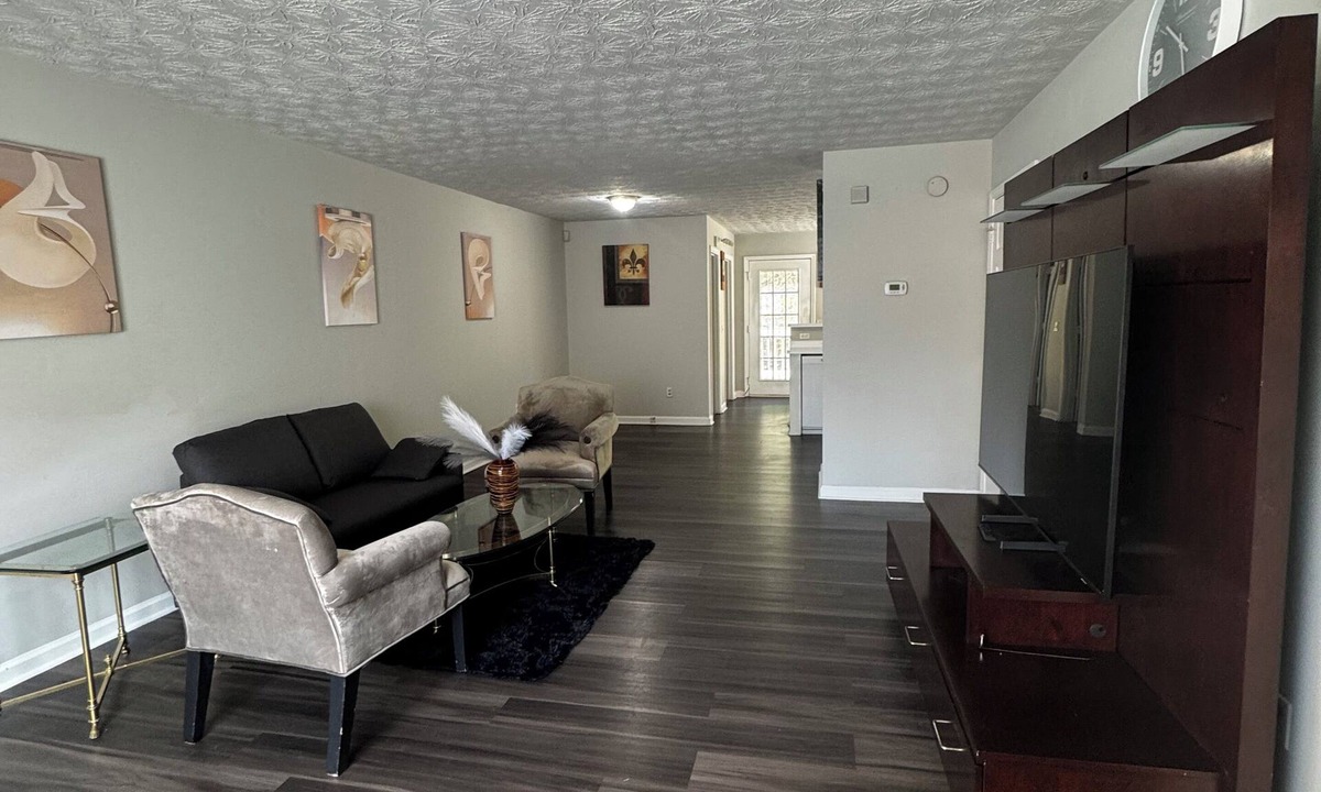 Lawrenceville House | Beautiful townhome in Lawrenceville