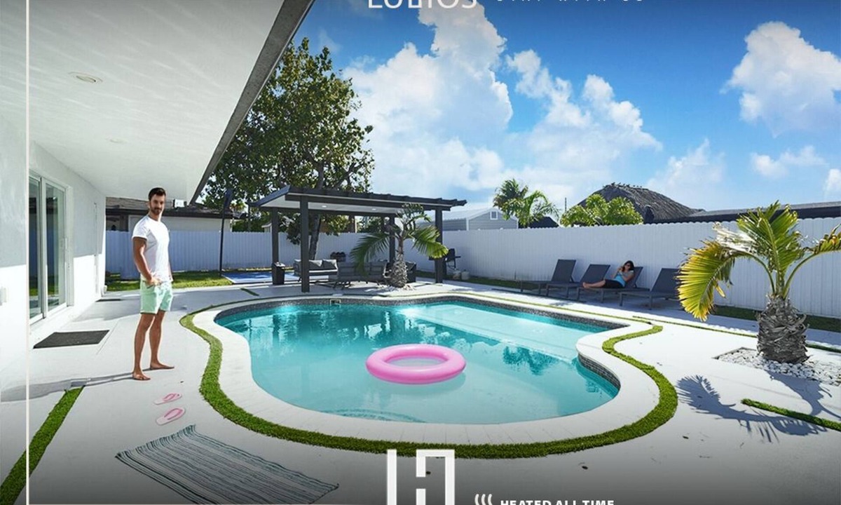 University Park House | Blue Lagoon/heated pool/pool table & basketball court