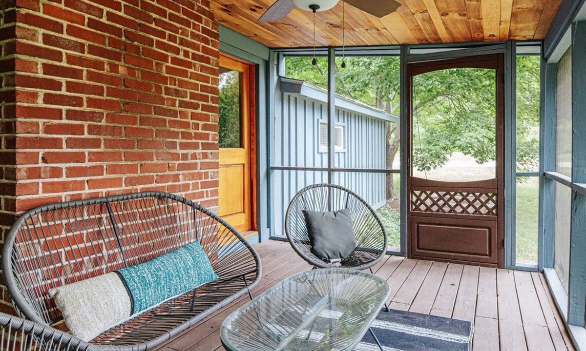 Roseland Cottage | Bluebird Cottage