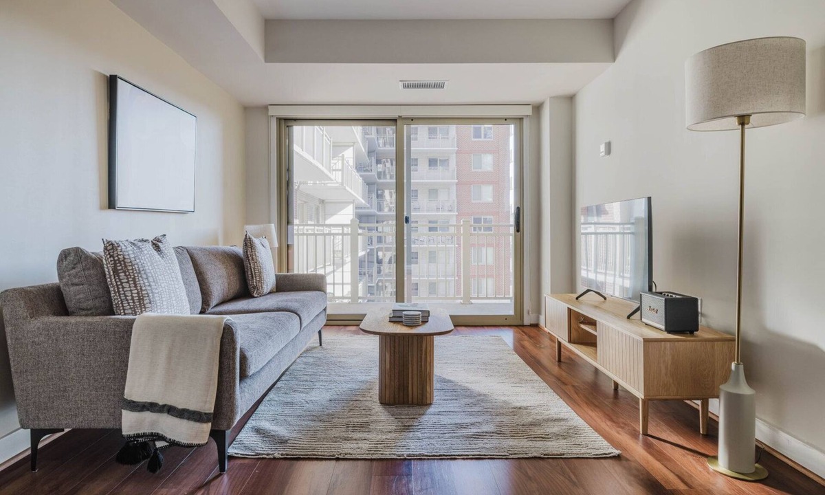 Ballston Apartment | Blueground | Ballston, Gym, BBQ, Walk to Metro