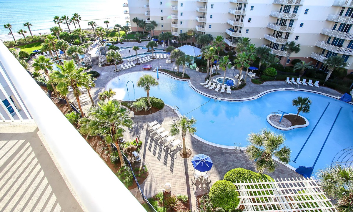 Fort Walton Beach Condo | 🦩Book Me Baby! Gorgeous Gulf & Courtyard Views~Rise Above It All!🦩