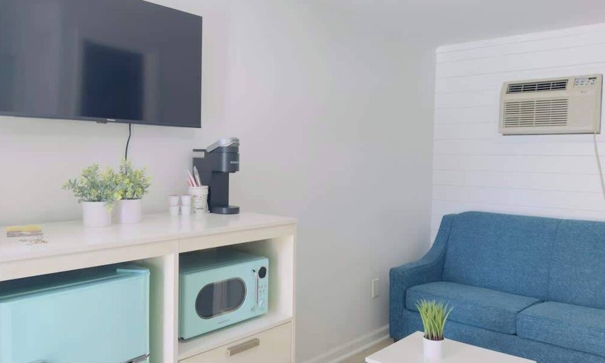 Downtown Myrtle Beach Apartment | Boutique on the beach, Studio #119 + Pool