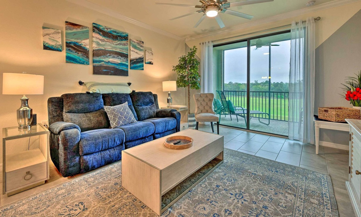 Lakewood Ranch Condo | Bradenton Condo: Lake Views & Hot Tub Access!