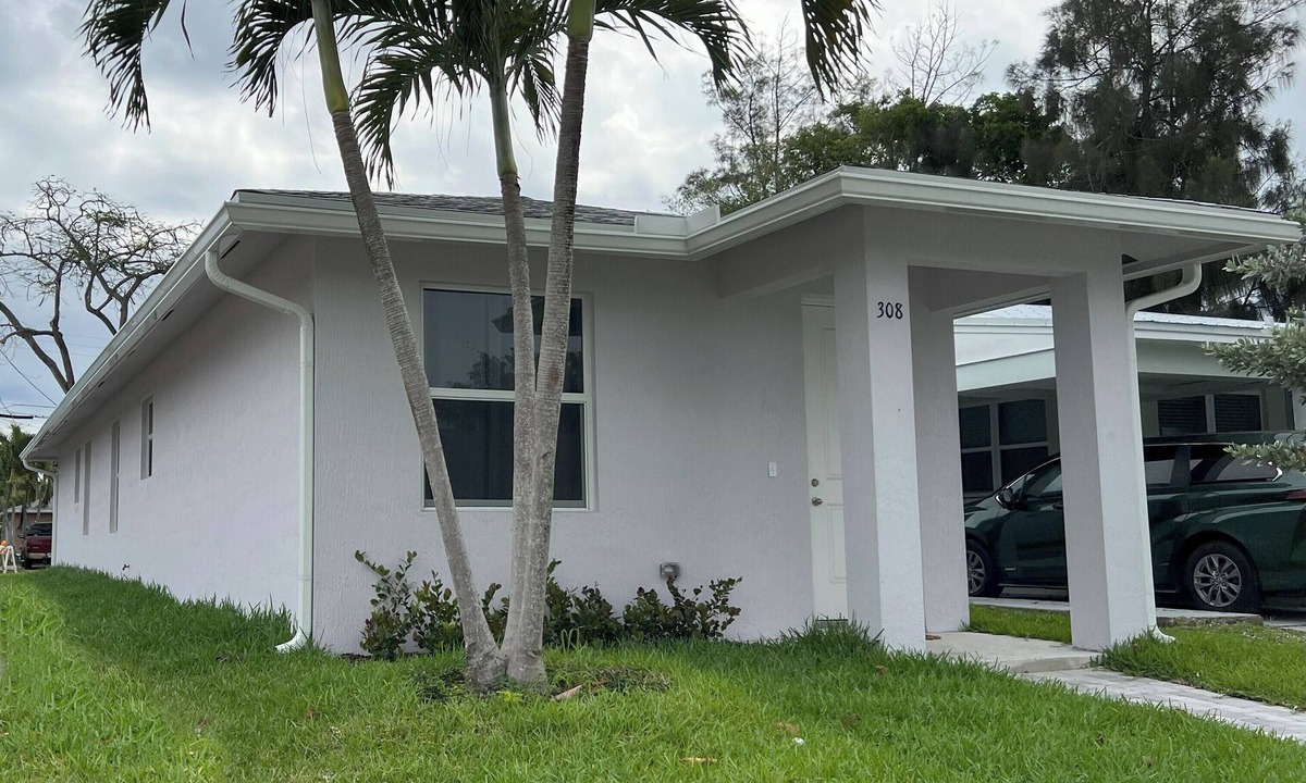 Lake Worth House | Brand new 3-bedroom house in Lake Worth Beach with WiFi, AC