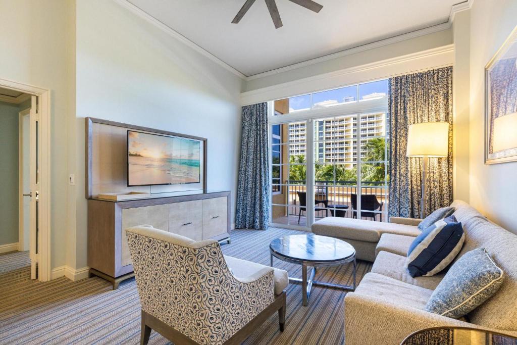 Key Biscayne House | Breathtaking 2 Bedroom Condo Placed at Ritz Carlton-Key Biscayne
