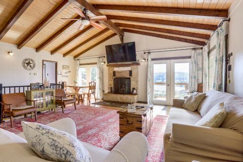 Alpine Lake House | Breathtaking Lake Views | Walk to Alpine Lake