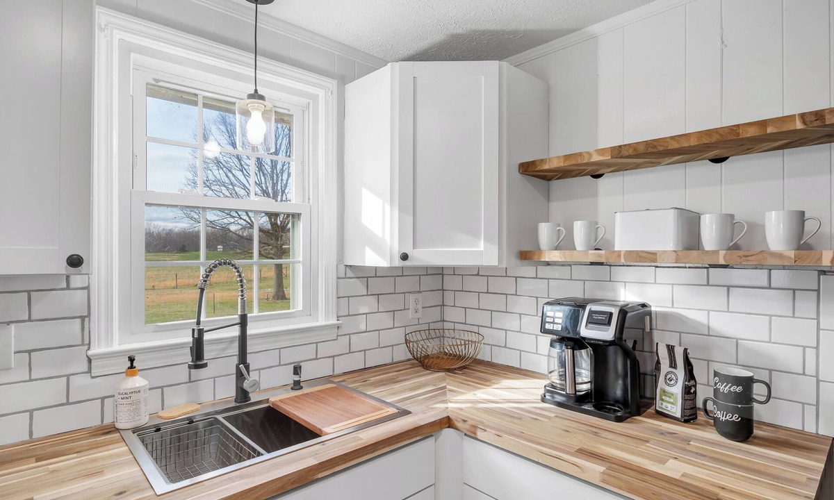 Mineral House | Broken Arrow Farm Completly Remodeled located between Richmond & Charlottesville