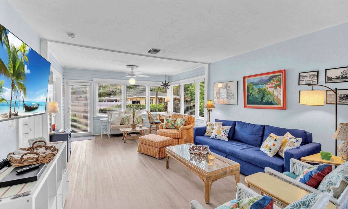 Tarpon River House | Bromeliad Bungalow - Downtown Cottage