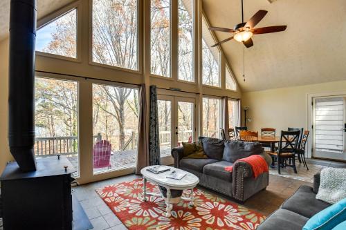 Buckhead House | Buckhead Home w/On-Site Lake Oconee Access!