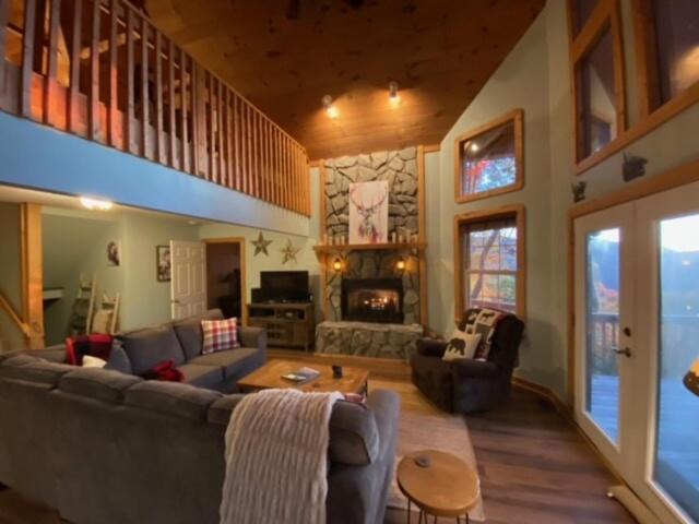 Cranberry Falls Ski Chalet | Cabin with incredible view Blue Ridge Parkway