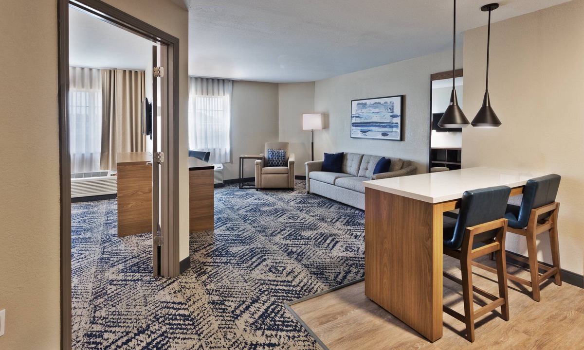 Columbus Hotel | Candlewood Suites Columbus Fort Benning by IHG