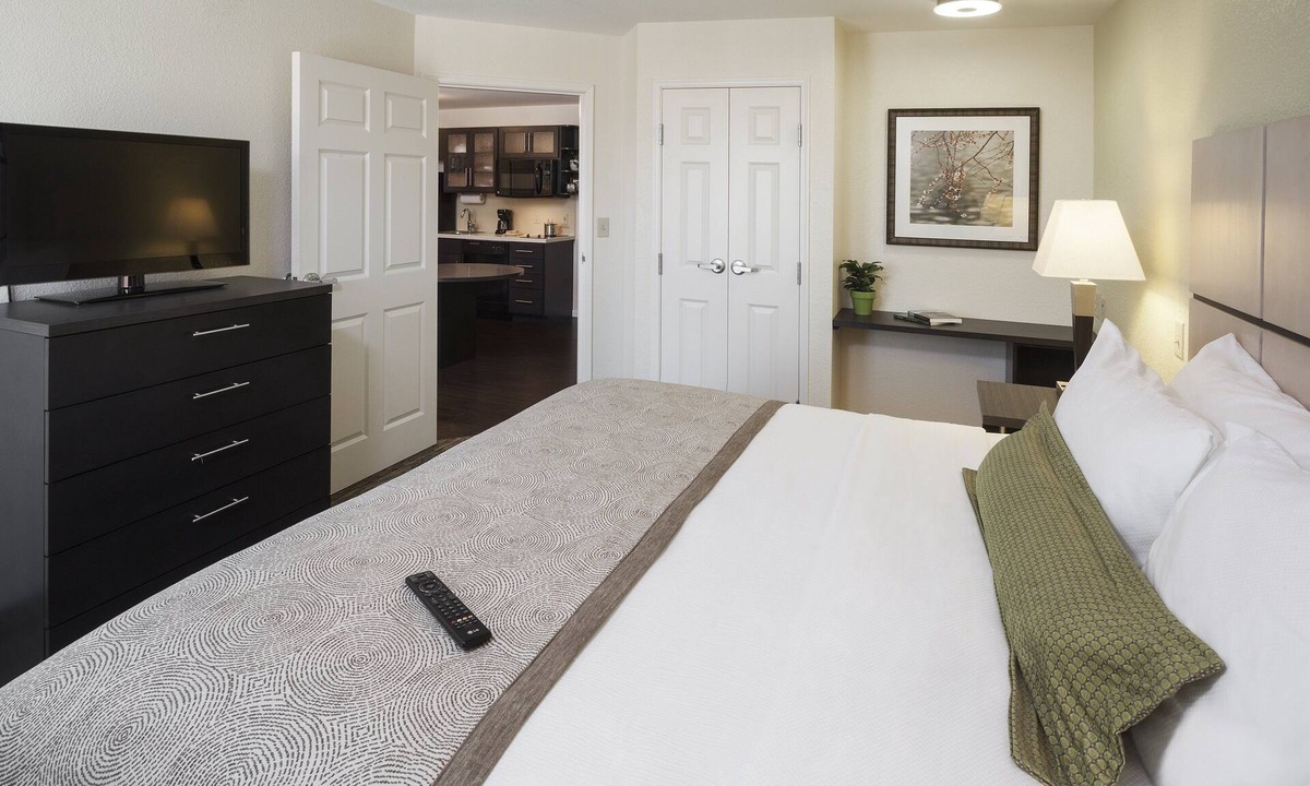 Southaven Hotel | Candlewood Suites Memphis - Southaven by IHG