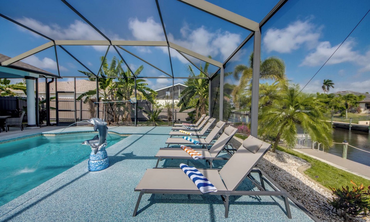 Fort Myers House | Cape Coral Luxury Waterfront- Direct Gulf Access- Htd Pool- Bikes-5BDR -Villa 12