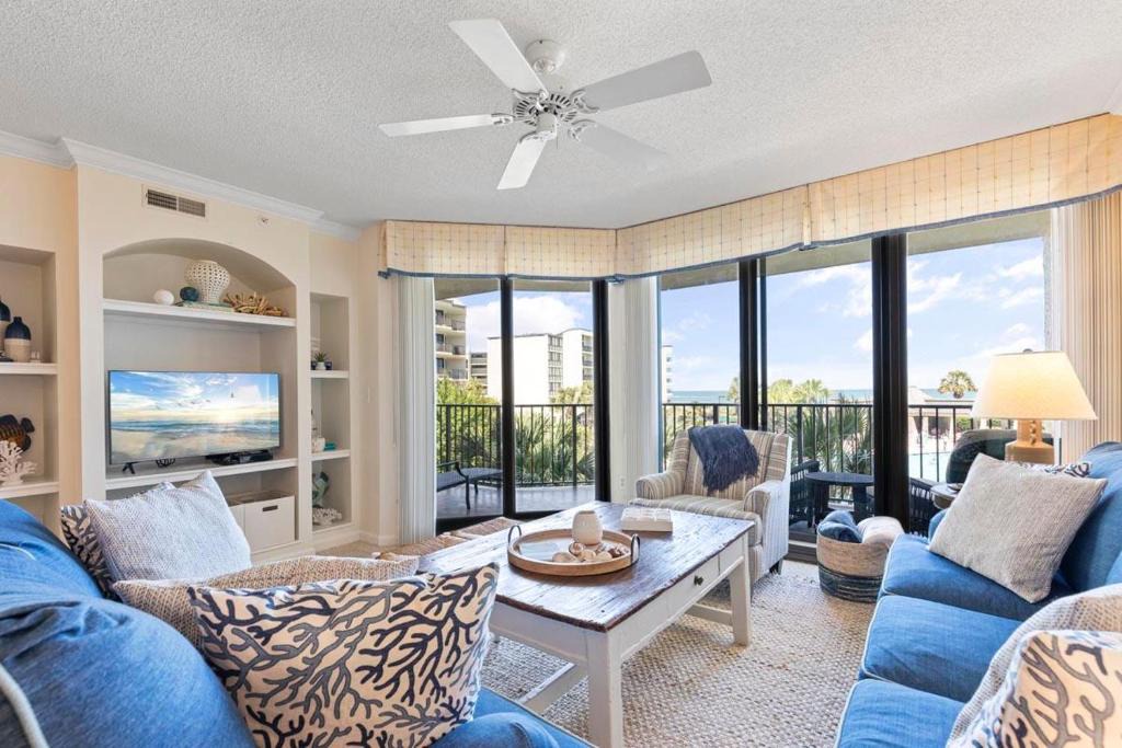 Litchfield by the Sea House | Captain's Quarters Upscale 3 Bedroom Condo