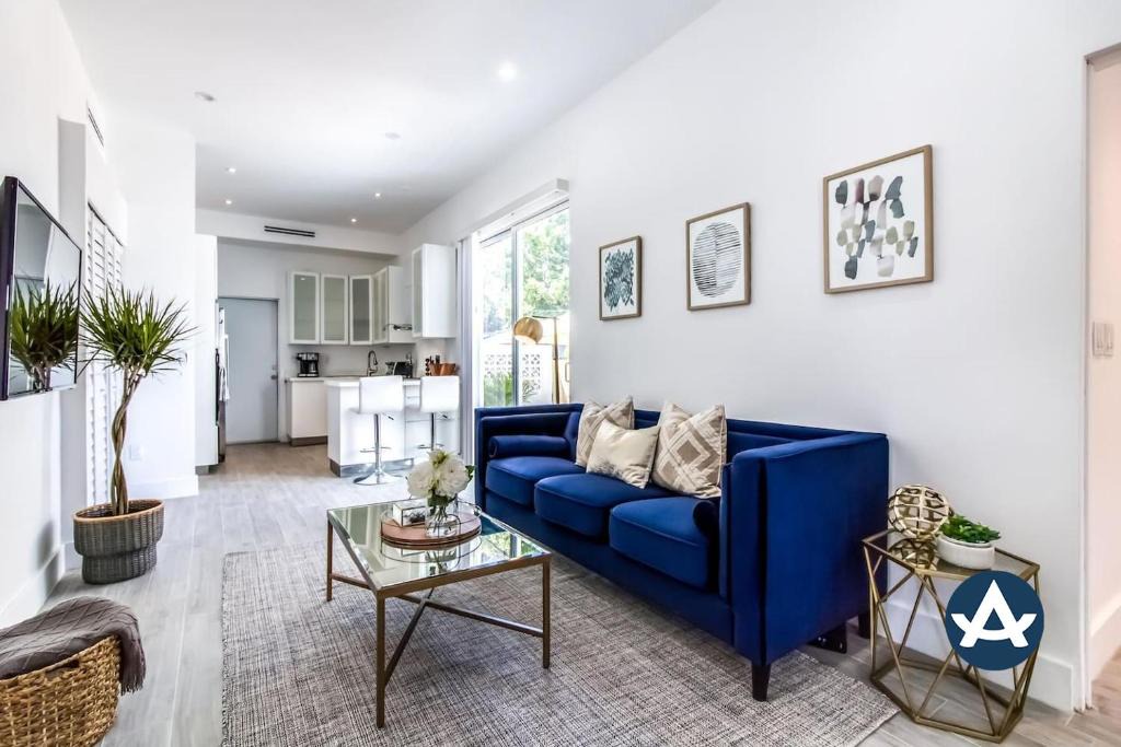 The Roads House | Casa Blanca I Sextant