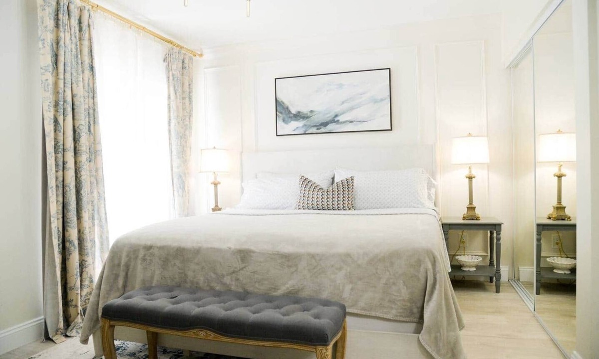 South Lake House | Casa Calacatta: Contemporary Design + Elegance