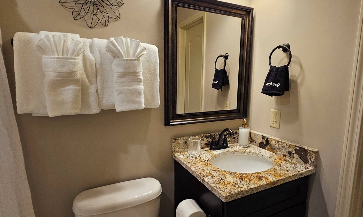 Florence Cottage | Chandler Stays in West Florence