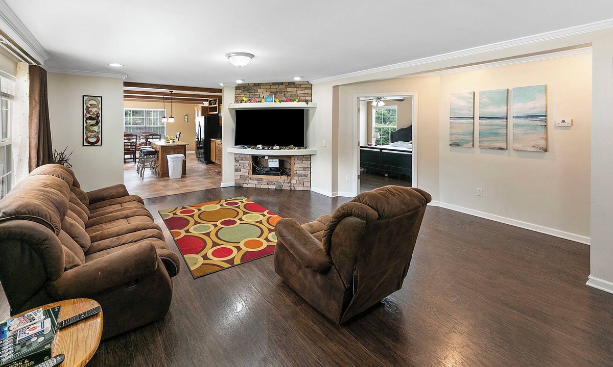 Dandridge House | Charming 3-bedroom house with WiFi and AC in Dandridge