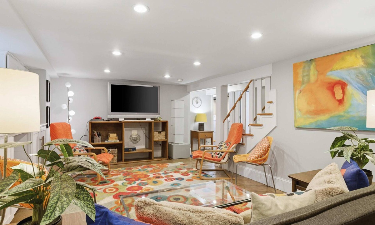 Lyon Park Apartment | Charming 4BR Bungalow - Steps to Clarendon METRO