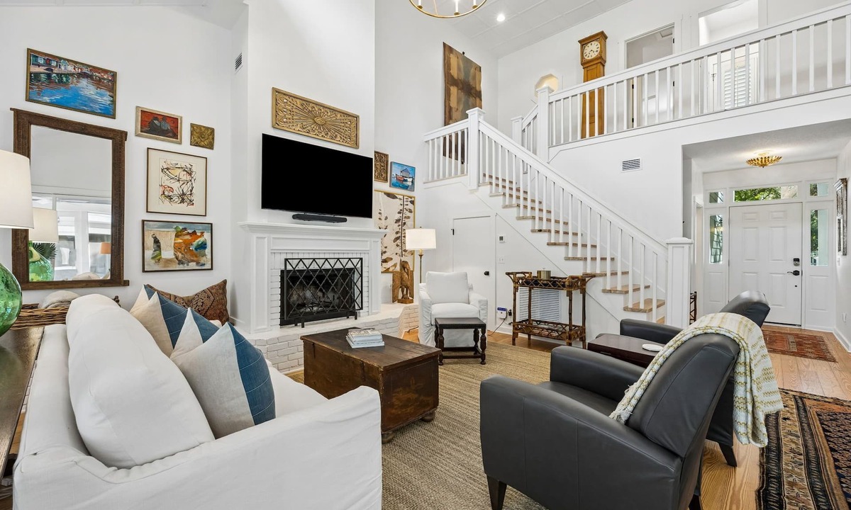Fernandina Beach House | Charming Nantucket Style Retreat | Community Pool | Lagoon Dock | Easy Walk to Beach