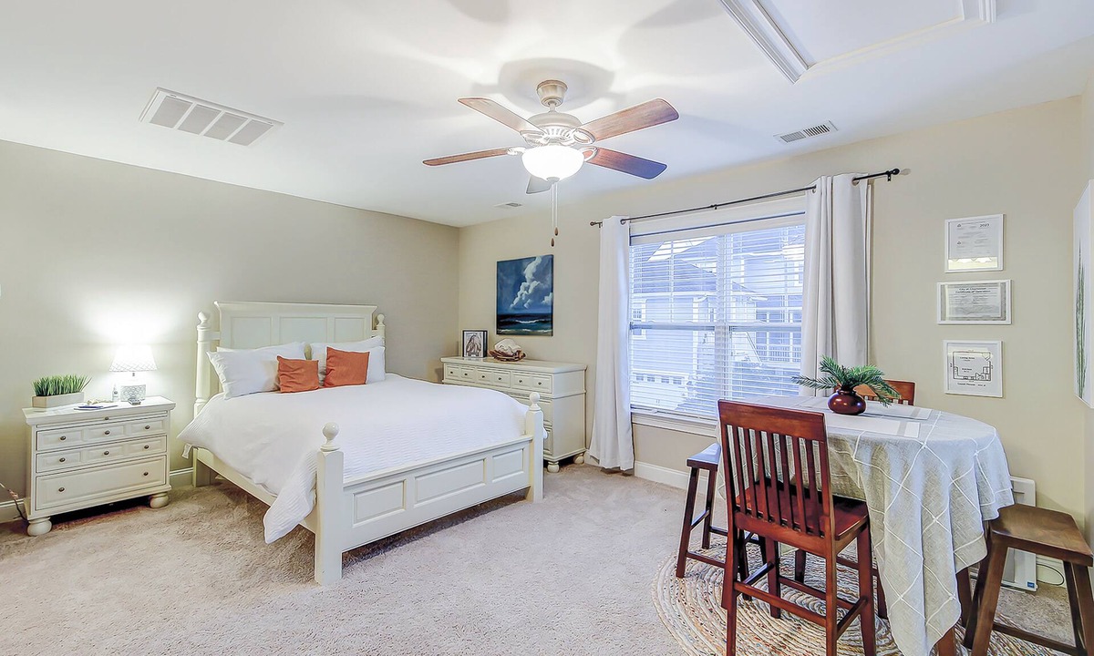 Charleston Apartment | Charming studio with 3 pools, kitchenette & central AC