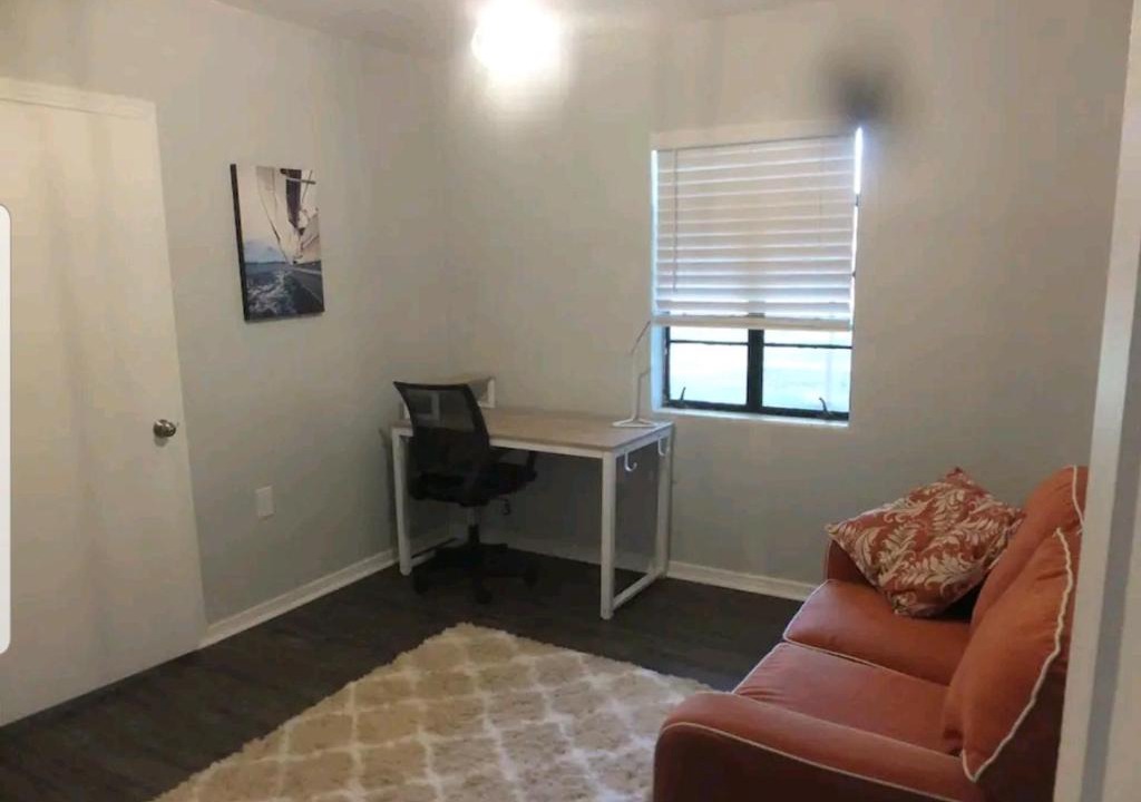 Wildwood House | Cheerful 3 bed 2 bath with Office, Patio, and Yard