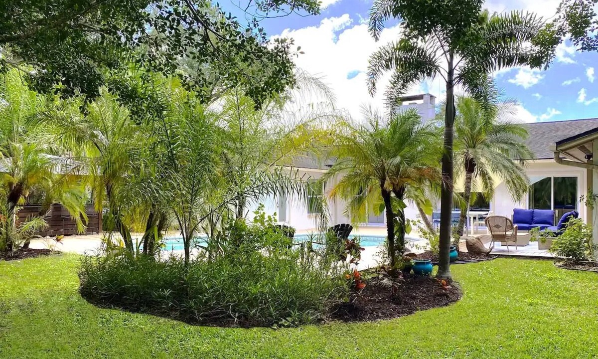 Riverview Estates House | Cheerful 4-bedroom home with a private pool
