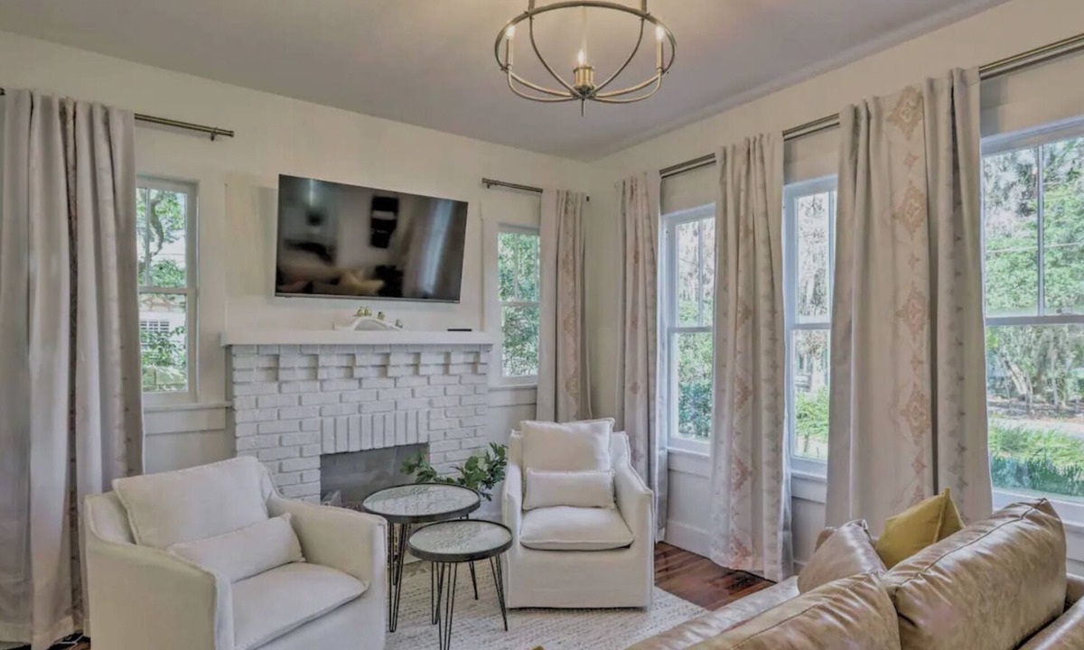 Historic District Cottage | Cheerful Cottage in Ocala's Historic District